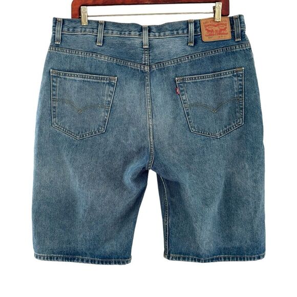 Levi's 569 Denim Jean Shorts Men’s Size 40 - Picture 2 of 7